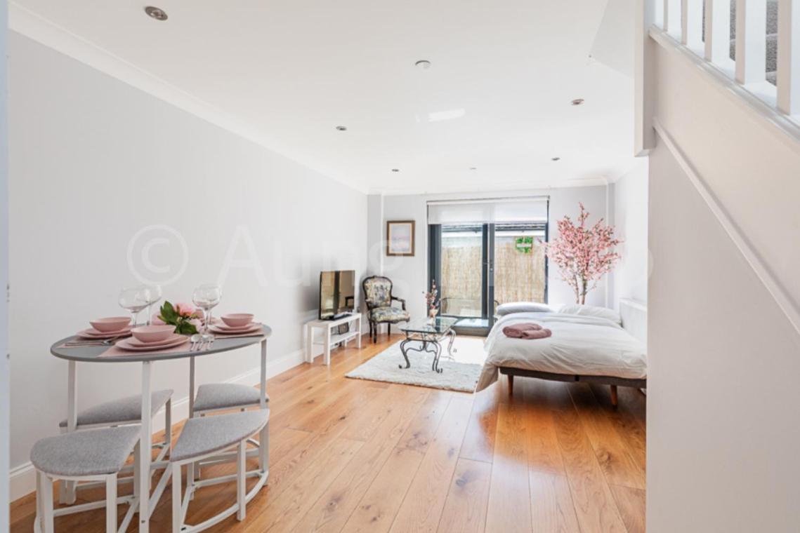 Exceptional 2 Bed Boutique Home In Mill Hill Buitenkant foto